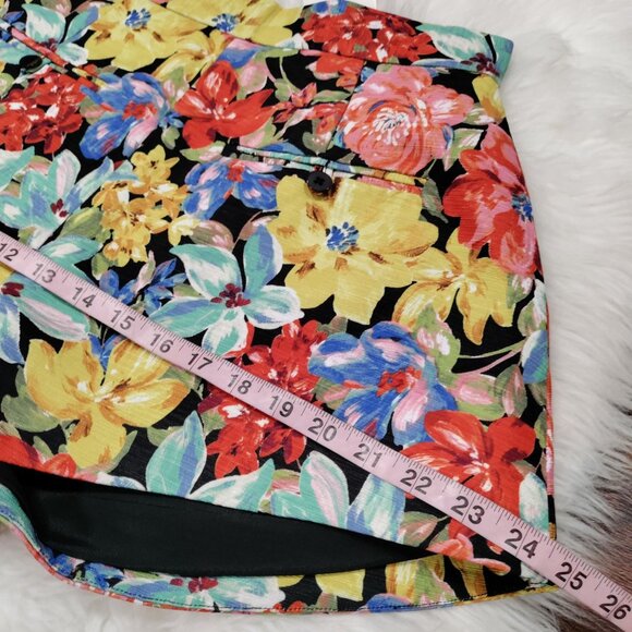 C/MEO Collective Black/Multi Floral High Waist Thinking Of Short Size M, NWT - Picture 14 of 14